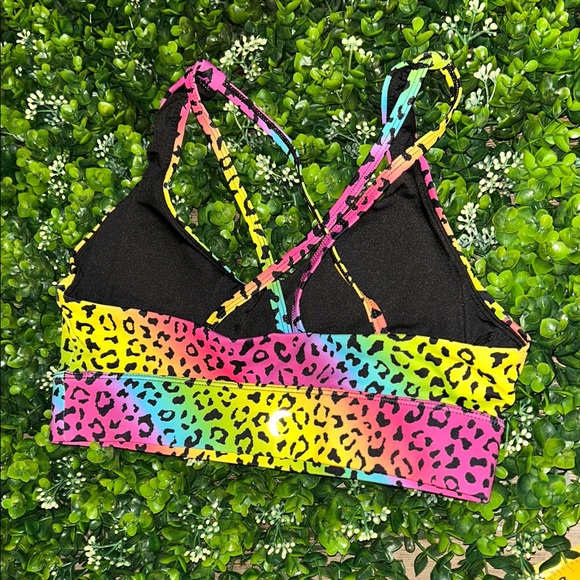 Vibrant Leopard Print Sports Bra - Picture 2 of 3